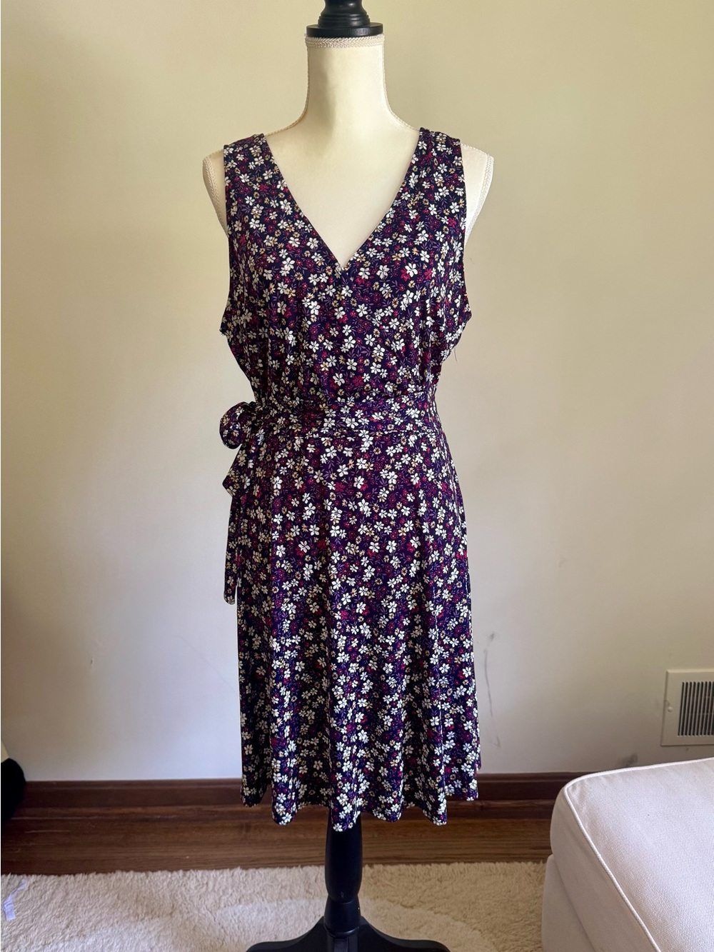 Kaileigh Purple Floral V-Neck Tie-Waist Dress